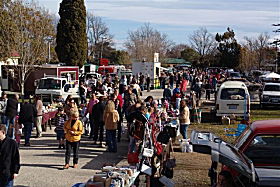 Evandale Market - Holiday Sunshine Coast 0