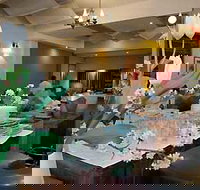 The Chairman and Yip - Sunshine Coast Tourism