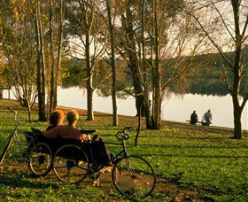 Weston Park - Holiday Sunshine Coast 0