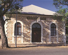 Browns Mart - Holiday Sunshine Coast 0