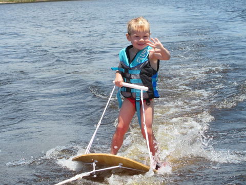 Oz Ski Resort - Holiday Sunshine Coast 1