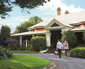 Historical Walk Through Russell Street - Holiday Sunshine Coast 0