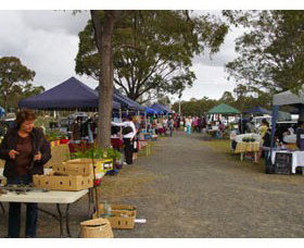 Nikenbah Markets - Holiday Sunshine Coast 0