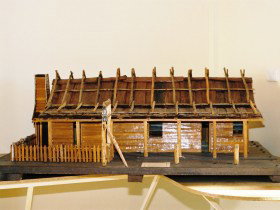 Morven Museum, Kerosene Tin Hut And Miniature Pioneer Village - Holiday Sunshine Coast 0