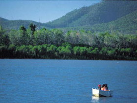 Mackenzie River QLD Sunshine Coast Tourism