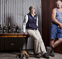 Jones Winery  Vineyard - Holiday Sunshine Coast