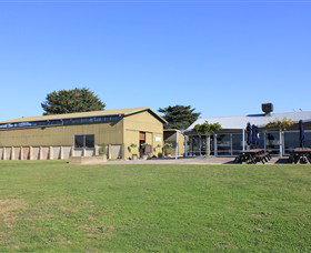 Train Trak Wines - Sunshine Coast Tourism 0