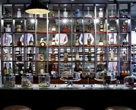 Shirt Bar - Holiday Sunshine Coast 0