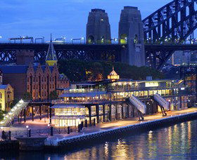 Cruise Bar Restaurant And Events - Holiday Sunshine Coast 0