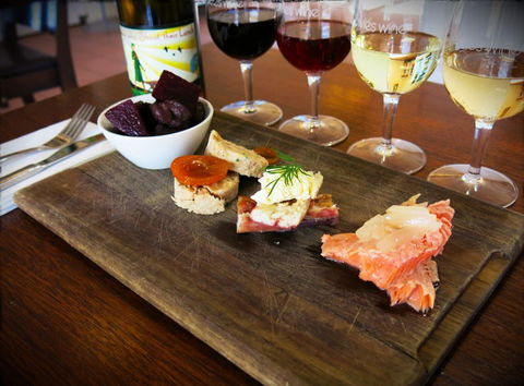 Fowles Wine - Holiday Sunshine Coast 1