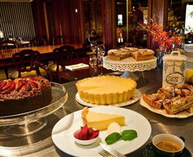Jones Winery & Vineyard Cafe - Holiday Sunshine Coast 5