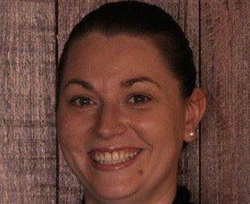 Jones Winery & Vineyard Cafe - Holiday Sunshine Coast 1