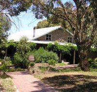 St Anne's Vineyard - Myrniong - Holiday Sunshine Coast