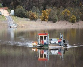 Wymah Ferry - Holiday Sunshine Coast 0