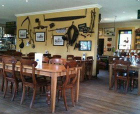 The Beekeepers Inn - Holiday Sunshine Coast 0