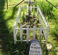 Johnny Gilberts Grave - Sunshine Coast Tourism