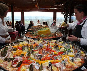 Brandy Creek Wines & View Cafe - Holiday Sunshine Coast 1