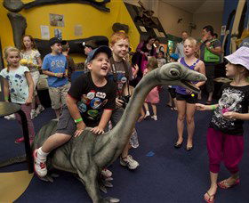 National Dinosaur Museum - Sunshine Coast Tourism 0