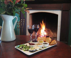 Ambermere Inn - EST 1845 - Sunshine Coast Tourism 0