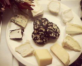 McIntosh & Bowman Cheesemongers - Sunshine Coast Tourism 7