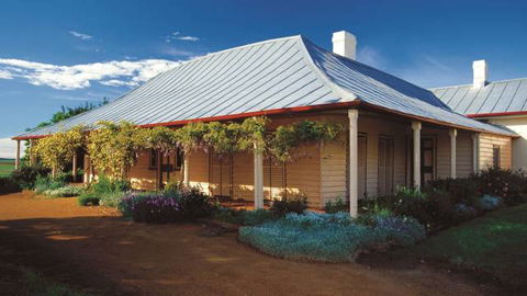 Cooma Cottage - Sunshine Coast Tourism 1