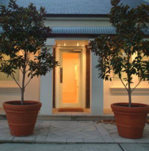 Australian Galleries - Roylston Street - Holiday Sunshine Coast 0