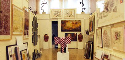 Australian Galleries - Roylston Street - Holiday Sunshine Coast 2