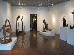 Defiance Gallery I - Newtown - Holiday Sunshine Coast 2