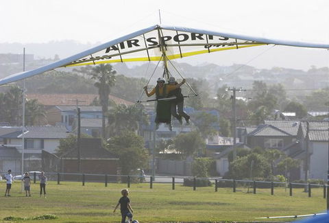 Air Sports - Sunshine Coast Tourism 1