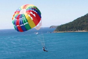 Port Stephens Parasailing - Sunshine Coast Tourism 1