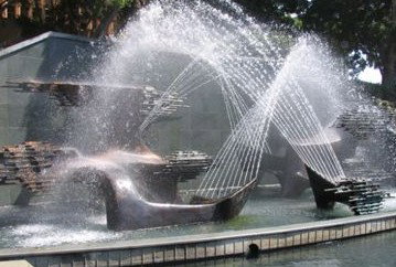 Newcastle Art Gallery - Holiday Sunshine Coast 0