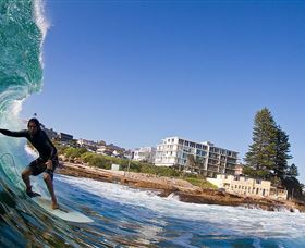 Manly Surf Guide - Sunshine Coast Tourism 2