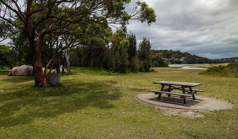Bonnie Vale Picnic Area - Sunshine Coast Tourism 0