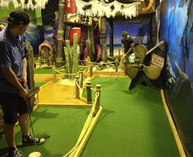 Mega Mini Golf - Holiday Sunshine Coast 6