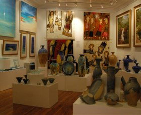 Articles Fine Art Gallery - Holiday Sunshine Coast 1