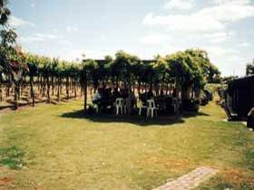 Bonneyview Winery And Restaurant - Holiday Sunshine Coast 2