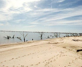 Rufus River - Sunshine Coast Tourism 0