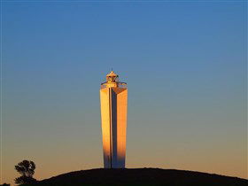 Cape Jervis Lighthouse - Holiday Sunshine Coast 0
