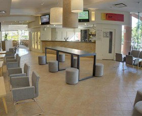 Finz Restaurant And Bar - Sunshine Coast Tourism 1