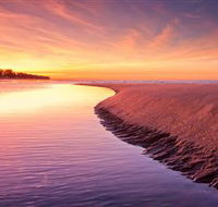 Saunders Beach - Sunshine Coast Tourism