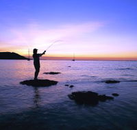 Fishing at Magnetic Island - Sunshine Coast Tourism
