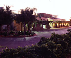 Warburn Estate - Sunshine Coast Tourism 2