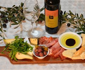 Yarrow Park - Sunshine Coast Tourism 2