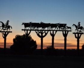 Long Paddock - Cobb Highway Touring Route - Sunshine Coast Tourism 1