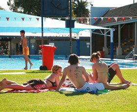 Dubbo Aquatic Leisure Centre - Holiday Sunshine Coast 1