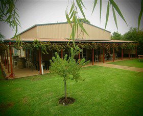 Red Earth Estate Vineyard - Sunshine Coast Tourism 2