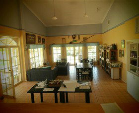 Red Earth Estate Vineyard - Sunshine Coast Tourism 4