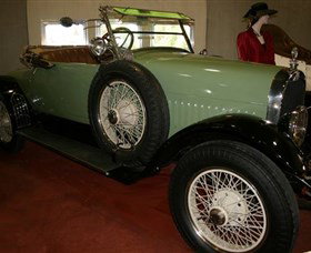 McFeeters Motor Museum And Visitor Information Centre - Sunshine Coast Tourism 6