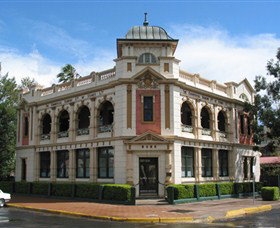 Moree Plains Gallery - Holiday Sunshine Coast 1