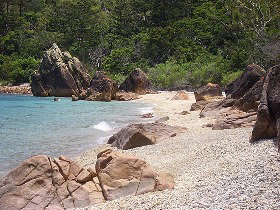 Blue Pearl Bay - Sunshine Coast Tourism 1